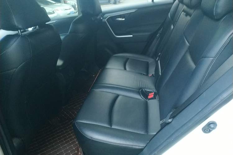 Used Toyota RAV4 2020 2.0L CVT Two-Wheel Drive Fashion Edition