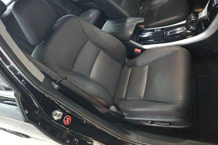 Used Honda Accord 2016 2.0L Luxury Edition
