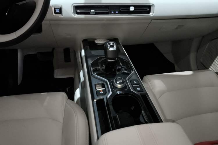 Used Geely Auto icon 2023 1.5TD Chocolate Luxe Edition
