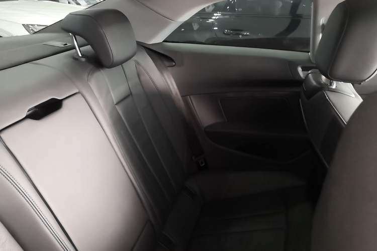 Used Audi A5 2017 Coupe 40 TFSI Fashion Model
