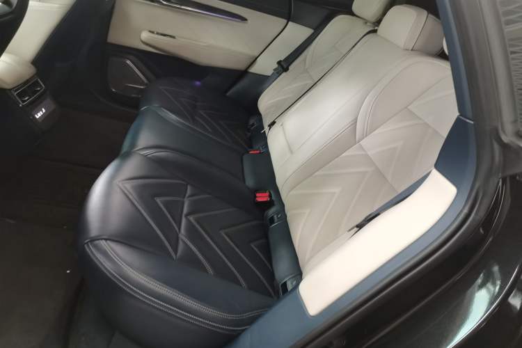 Used Zeekr 001 2021 Ultra-Long Range Dual-Motor YOU Version
