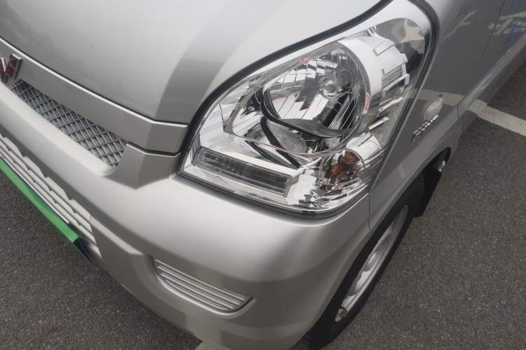 Used Wuling Rongguang 2019 1.5L Extended-Body Van Base Model with 2 Seats