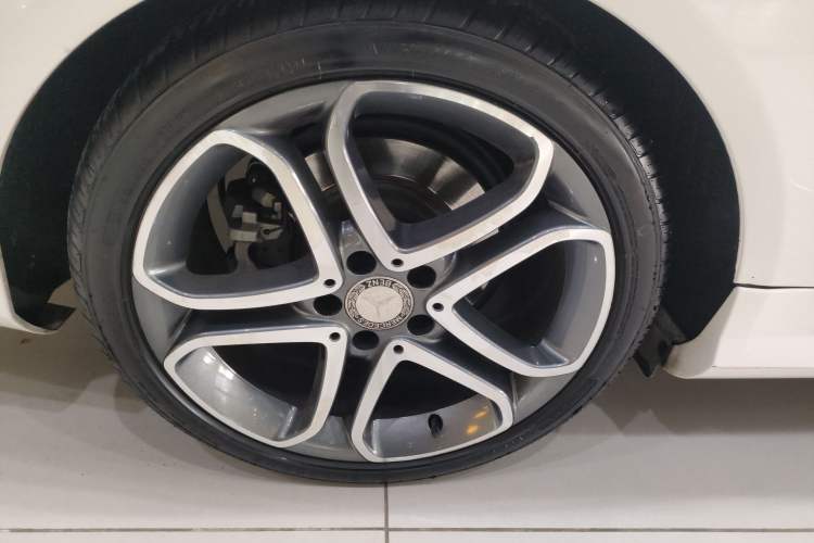 Used Mercedes-Benz E-Class (Import) 2014 E 200 Coupe