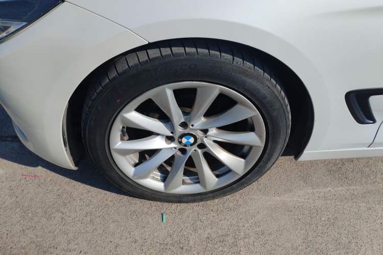 Used BMW 3 Series GT 2018 320i Sport Edition

