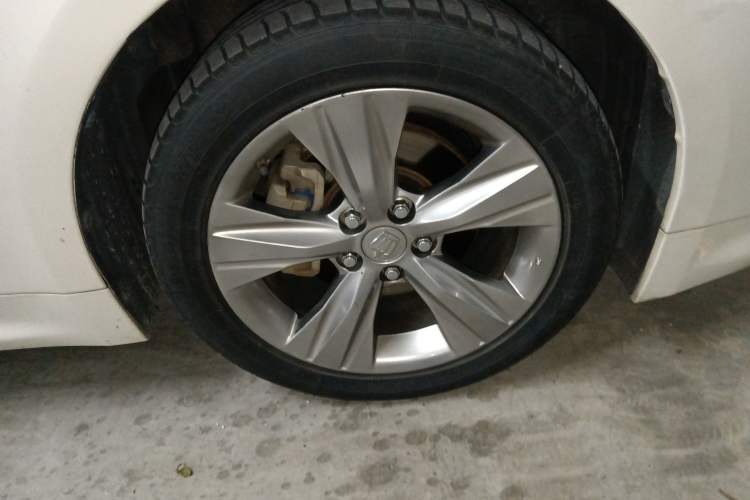 Used Toyota Crown 2015 2.0T Fashion Edition
