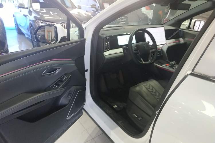 Used BYD Song L DM-i 2025 Intelligent Driving Version 160 km Beyond-Range Type