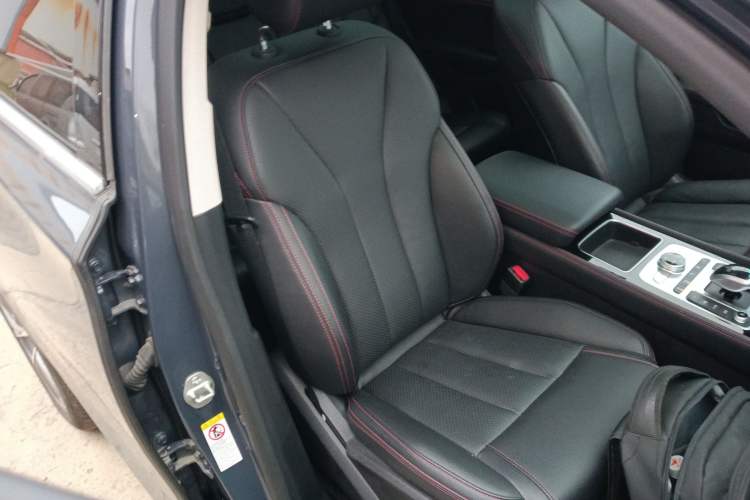 Used BYD Tang New Energy 2018 DM 2.0T All-Wheel Drive Smart Connectivity Luxury Model 7 Seats China V Emission Standard