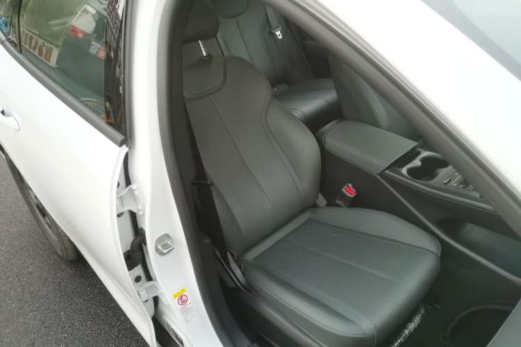 Used BYD Qin PLUS 2025 DM-i Smart Drive 55KM Leading Model
