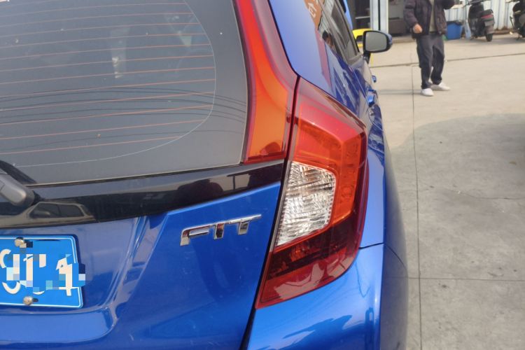 Used Honda Fit 2016 1.5L LXS CVT Comfort Sunroof Version