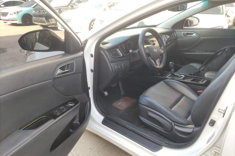 Used Hyundai Mistra 2016 1.8L Automatic Smart GLS