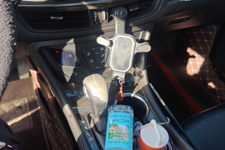 Used Buick Envision 2019 20T Two-Wheel Drive Elite Version China VI Standard
