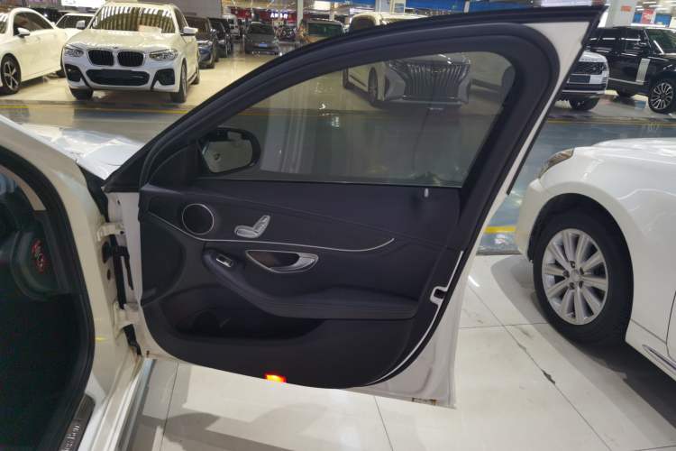 Used Mercedes-Benz C-Class 2018 C 180 L Fashion Edition Sport Version
