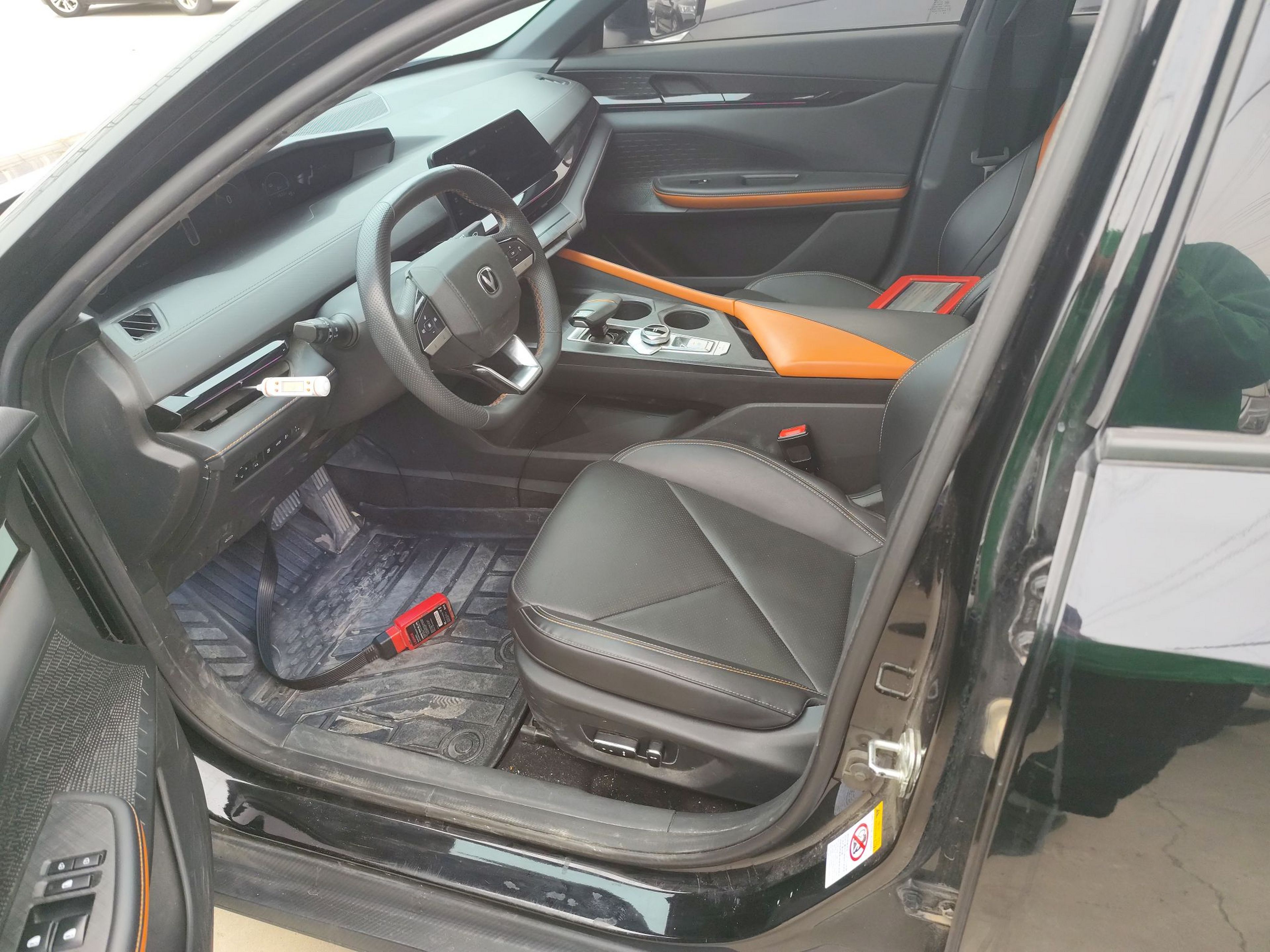 Переднее сиденье в автомобиле