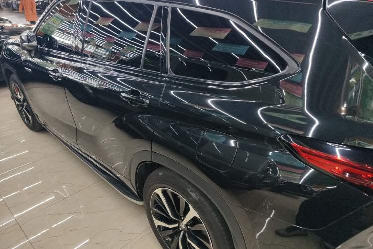 Used Toyota Crown Land Cruiser 2021 2.5L HEV Four-Wheel Drive Premium Edition
