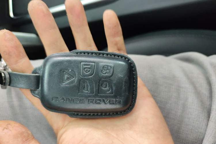 Used Land Rover Discovery Sport 2018 240 PS SE Version
