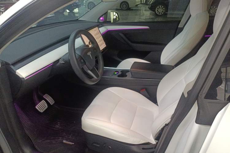 Used Tesla Model Y 2022 Performance High-Performance All-Wheel-Drive Version