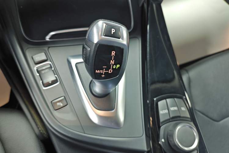 Used BMW 3 Series 2017 320Li Fashion Model
