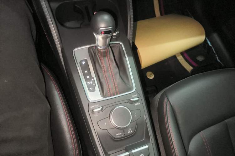 Used Audi Q2L 2022 35 TFSI Progressive Dynamic Edition
