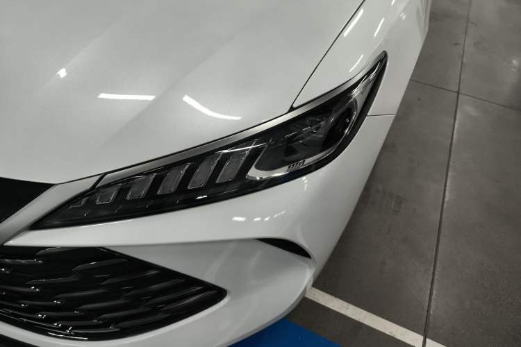 Used BYD Qin PLUS 2025 DM-i Smart Drive 55KM Leading Model