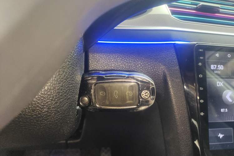 Used Volkswagen C-TREK 2018 1.5L Automatic Fashion Model