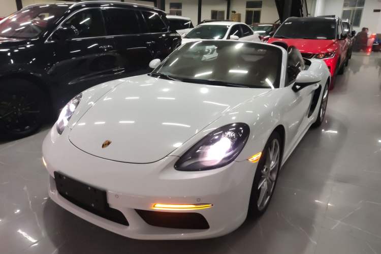 Used Porsche 718 2022 Boxster 2.0T
