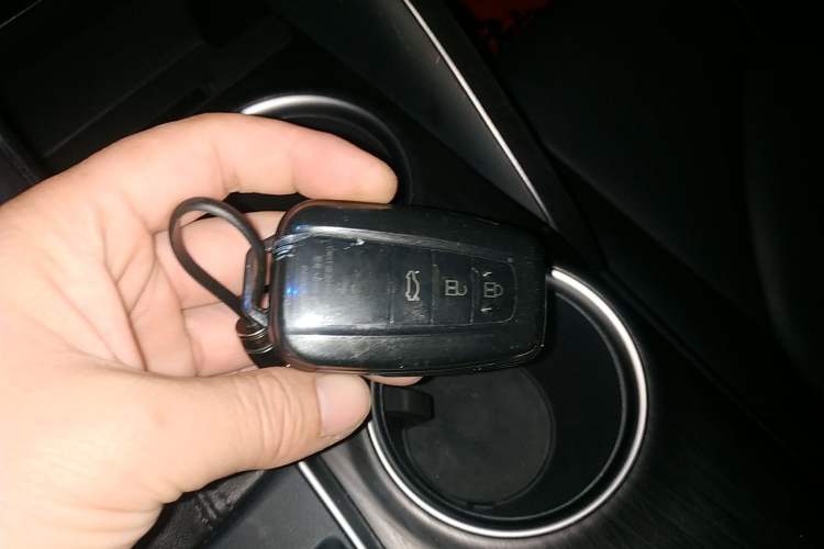 Used Toyota Camry 2021 2.0G Luxury Edition