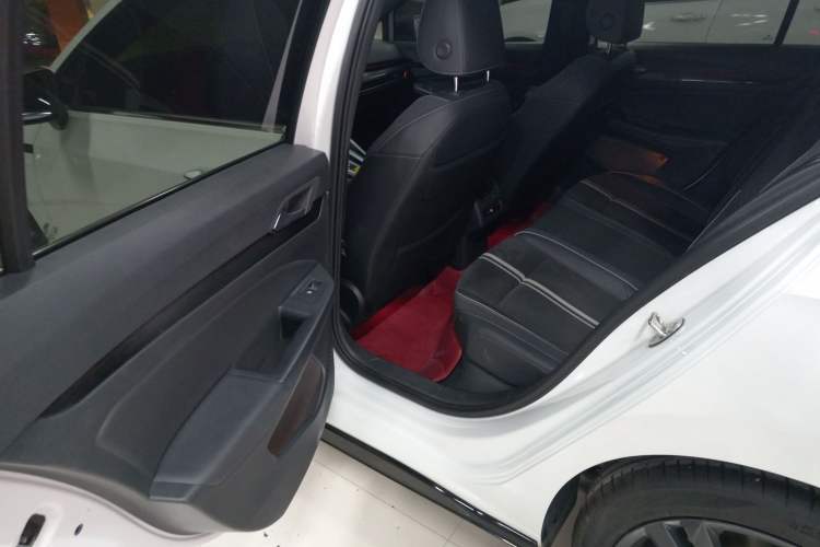 Used Volkswagen Golf 2021 280TSI DSG R-Line
