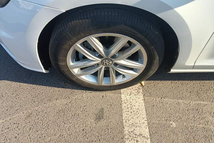 Used Volkswagen Golf 2019 1.6L Automatic Comfort Model China V Standard
