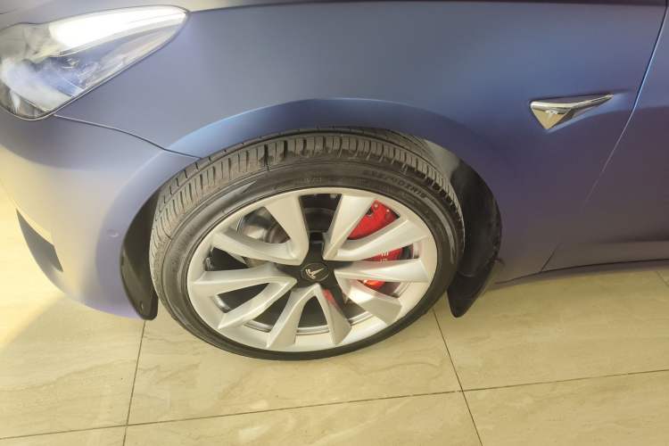 Used Tesla Model 3 2019 Long-Range Rear-Wheel-Drive Version
