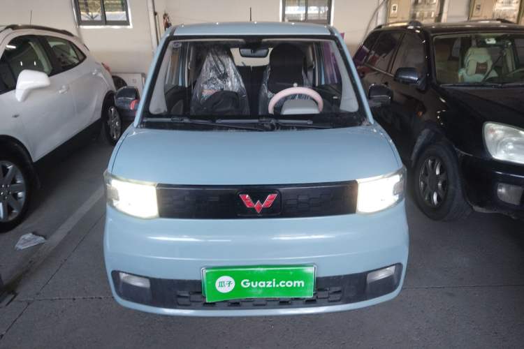 Used Wuling Hongguang MINIEV 2022 Easy Version Lithium Iron Phosphate
