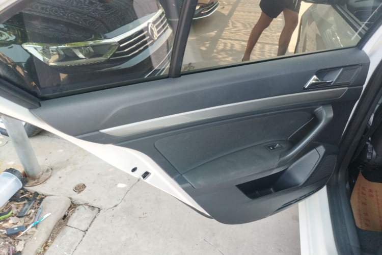 Used Volkswagen Lavida 2017 1.6L Automatic Fashion Edition