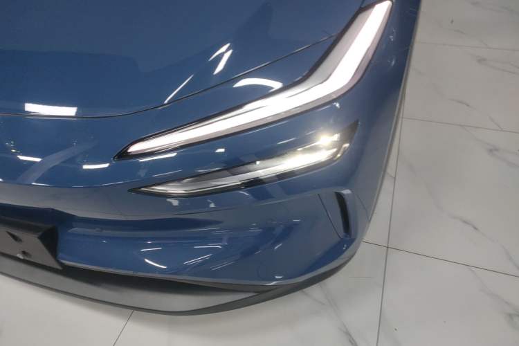 Used ONVO L60 2024 60 kWh Rear-Drive Version
