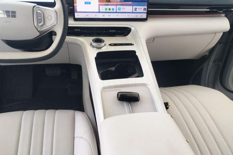 Used  E5 2024 530km Starship Edition