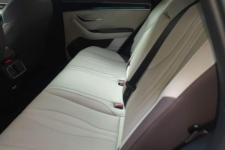 Used BYD Song PLUS New Energy 2025 DM-i 112KM Prestige Model