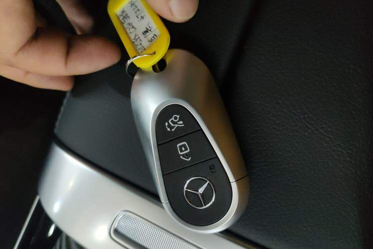 Used Mercedes-Benz C-Class 2025 C 260 L Obsidian Night Sport Edition
