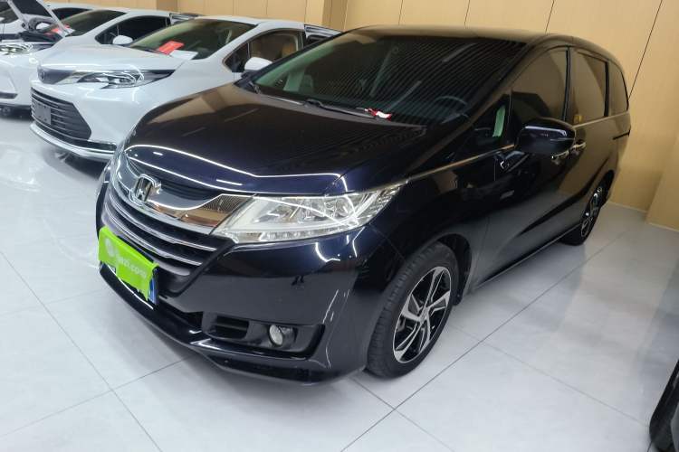 Used Honda Odyssey 2015 Updated Version 2.4L Smart Edition