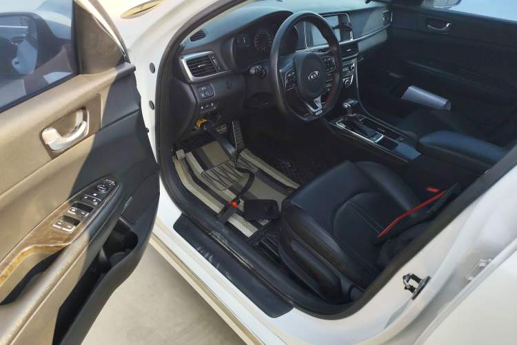 Used Kia K5 2016 1.6T Automatic LUX
