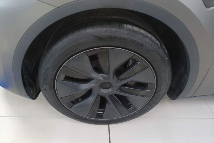 Used Tesla Model Y 2024 Rear-Wheel-Drive Version
