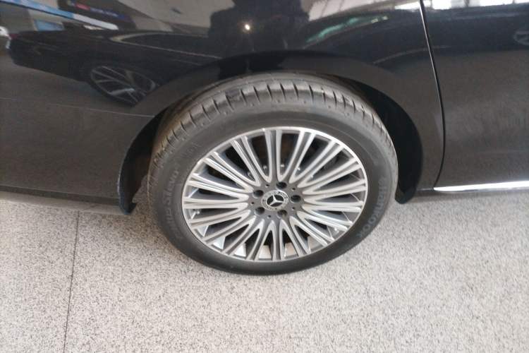 Used Mercedes-Benz E-Class 2022 Updated E 300 L Luxury Edition