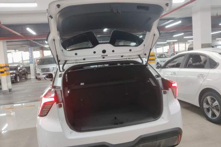 Used MG 4 EV 2023 415 km Range Sea-Faring Champion Edition
