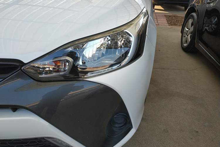 Used Toyota YARiS L 2016 Revised 1.5E CVT Charming Edition