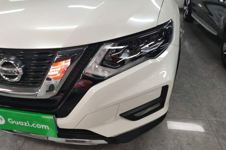 Used Nissan X-Trail 2022 2.0L Two-Wheel Drive Smart Connect Premium Edition
