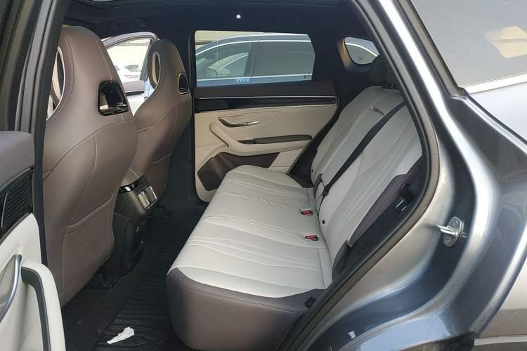 Used BYD Song PLUS New Energy 2025 DM-i Intelligent Driving 160KM Flagship Model
