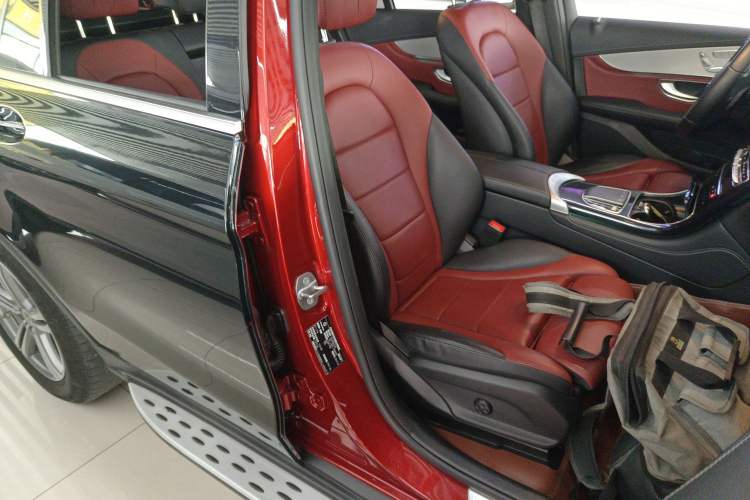 Used Mercedes-Benz GLC 2020 GLC 260 L 4MATIC Luxury Model
