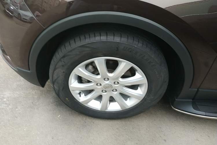 Used Buick Envision 2018 20T Two-Wheel-Drive Elite Model
