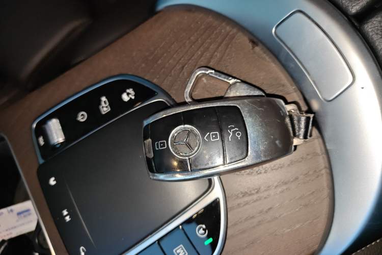 Used Mercedes-Benz GLC 2022 Second Facelift GLC 260 L 4MATIC Luxury Edition
