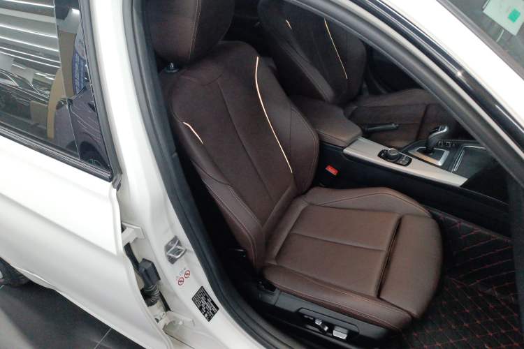 Used BMW 3 Series 2019 320i M Sport Package
