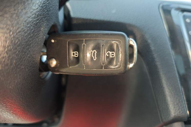 Used Volkswagen Santana 2015 1.6L Automatic Comfort Edition
