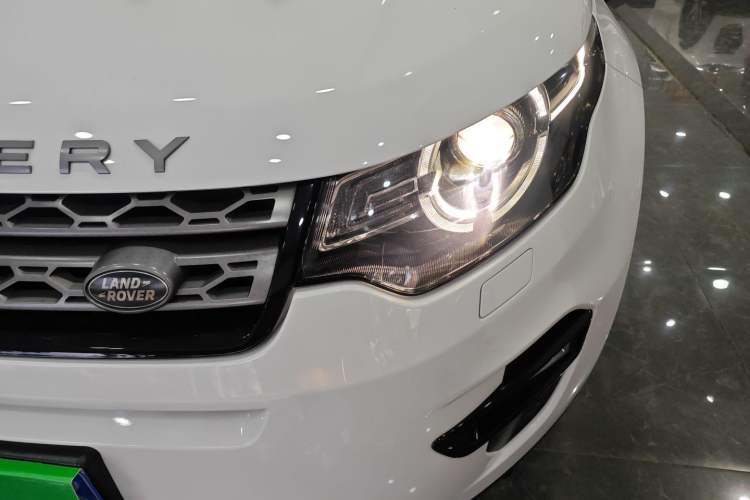 Used Land Rover Discovery Sport 2019 240 PS PURE Edition China VI Standard
