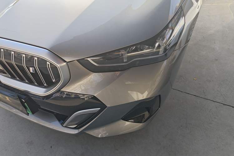 Used BMW i5 2024 eDrive 35L M Sport Package
